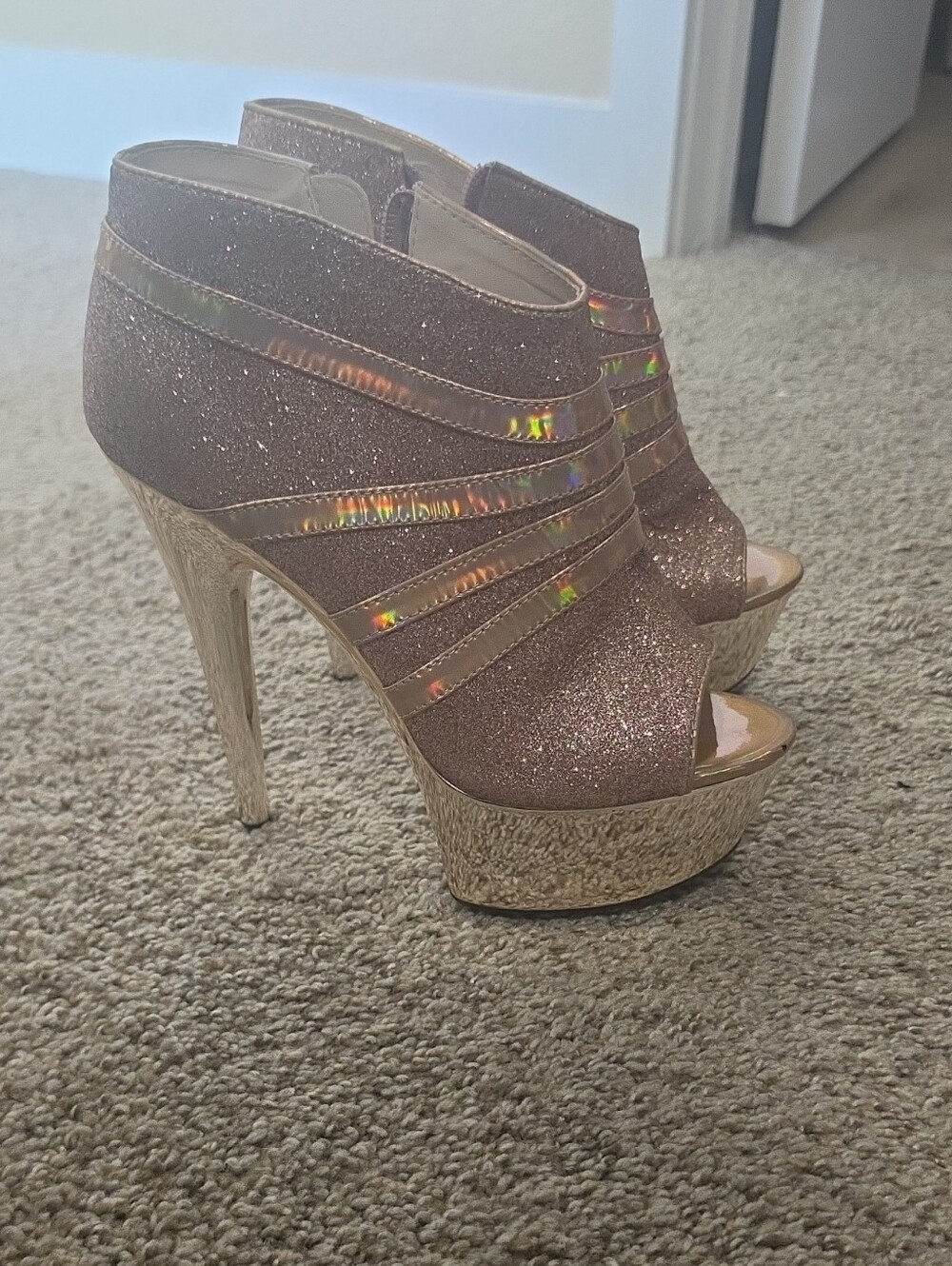 Ellie Rose Gold Glitter Peep-Toe Platform Heels